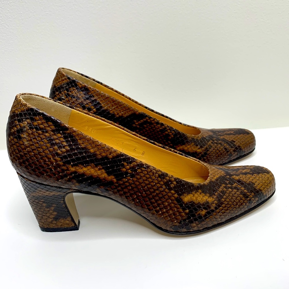 Walter Steiger Snake Print Size 6 B Pumps Almond Toe Career Classy